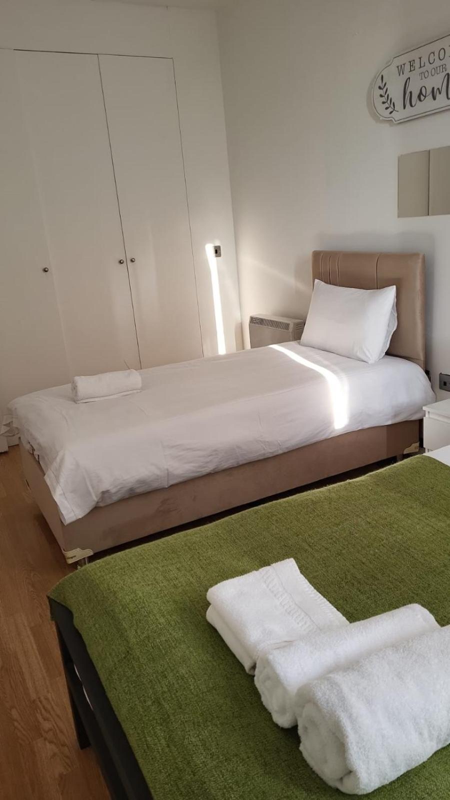 דירות לונדון Cosy Entire Flat In Whitechapel מראה חיצוני תמונה